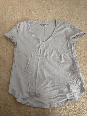 Abercrombie & Fitch Light Blue V-Neck Short Sleeve Tee